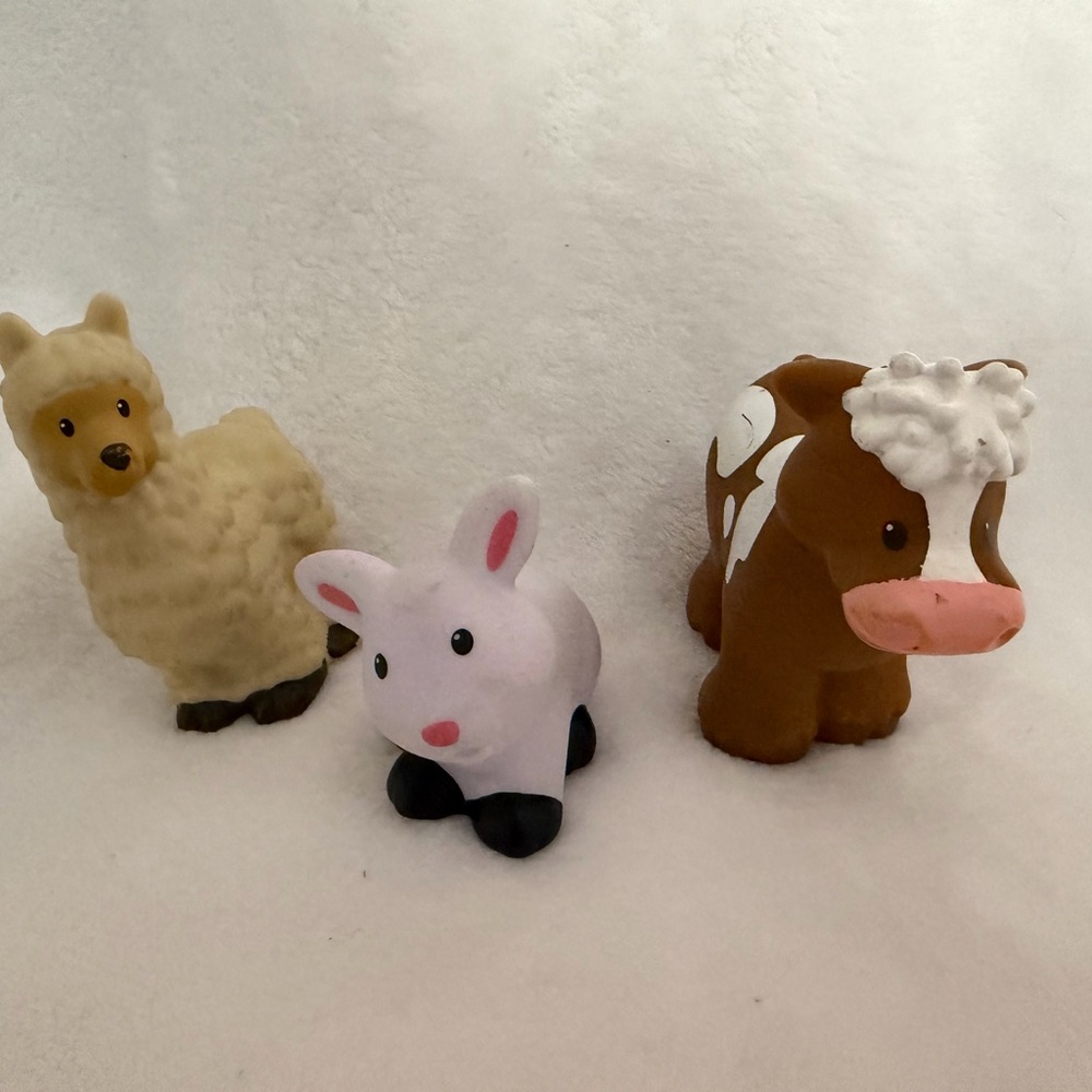 Set of Animal Figurines - Cream, White, Brown